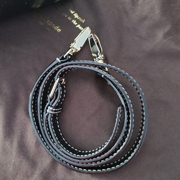 Kate Spade ♠️ handheld bag. - Picture 5 of 5